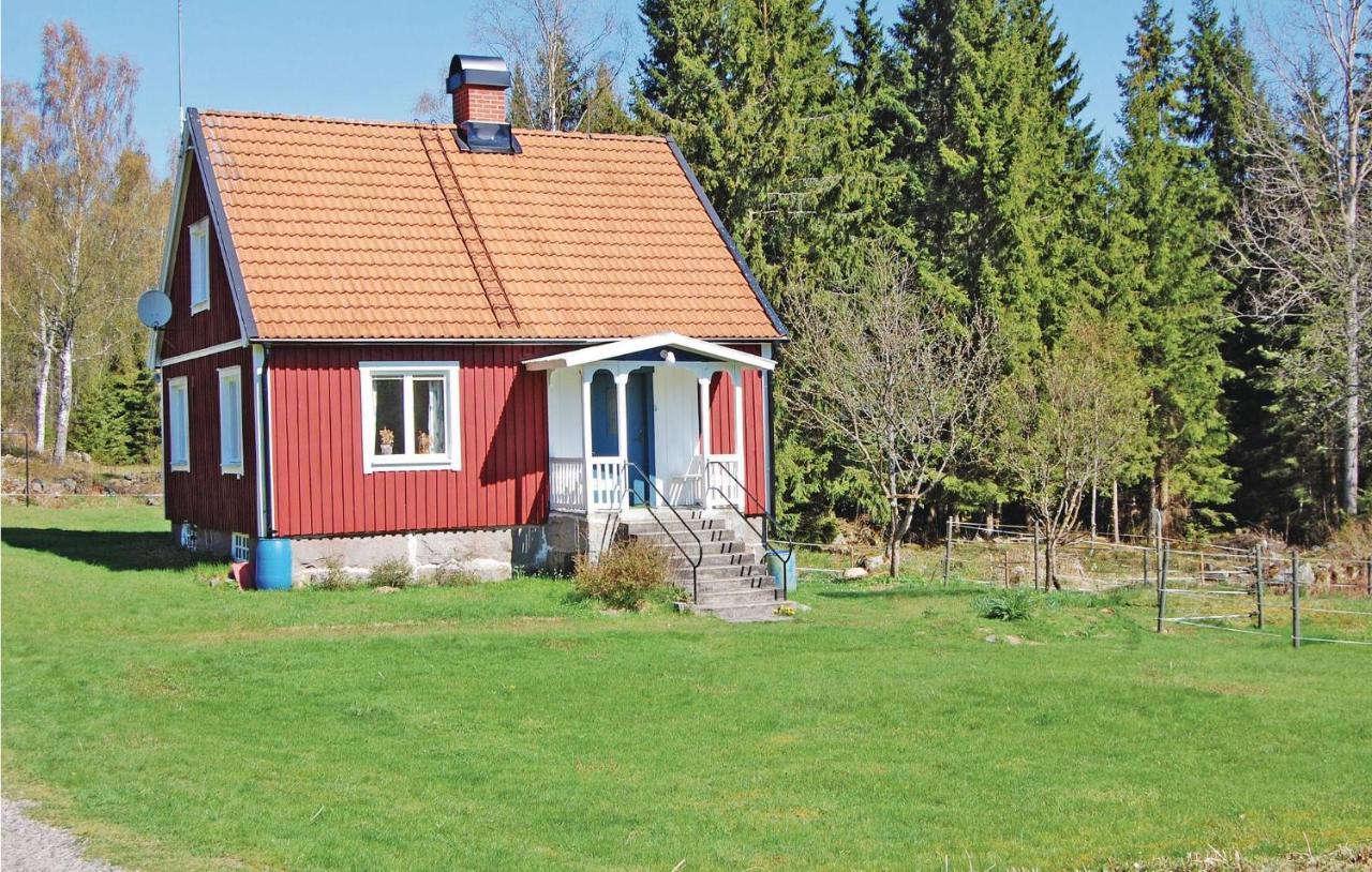 3 Bedroom Amazing Home In Lnsboda Falsehult エクステリア 写真