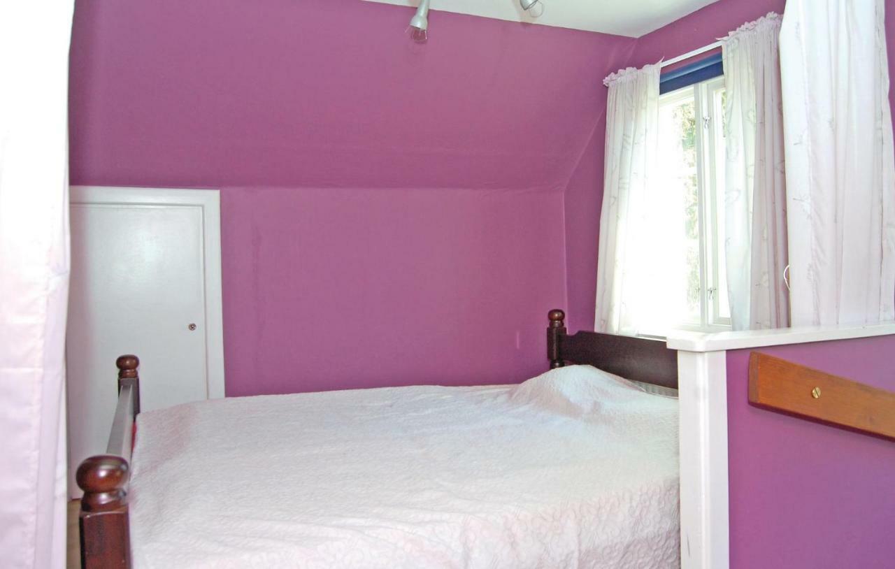 3 Bedroom Amazing Home In Lnsboda Falsehult エクステリア 写真